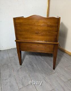 Vintage Henkel Harris Solid Cherry Wood 1-Drawer 2-Tier Step End Table B