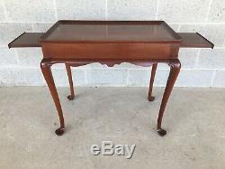 Vintage High Quality Solid Mahogany Queen Anne Style Tea Table