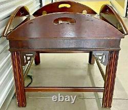 Vintage Lane Chinese Chippendale Butler Coffee Table Serial #2297140 Style #9883