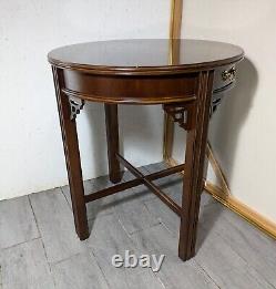 Vintage Lane Round Cherry/Mahogany Wood Chippendale Table