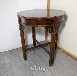 Vintage Lane Round Cherry/Mahogany Wood Chippendale Table