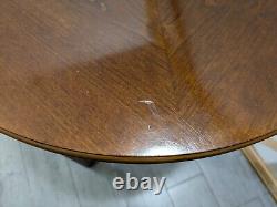 Vintage Lane Round Cherry/Mahogany Wood Chippendale Table