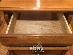 Vintage Lexington Commode Oak Wood Nightstand