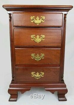 Vintage Mahogany Nightstand End Table Thread Cabinet Chippendale Federal Kling