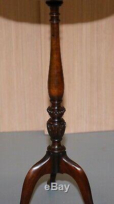 Vintage Mahogany Pie Crust Edge Tripod Lamp Side End Wine Table Claw & Ball