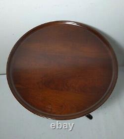 Vintage Round Mahogany Wood Tilt Top Pedestal Tea Table Georgian Chippendale