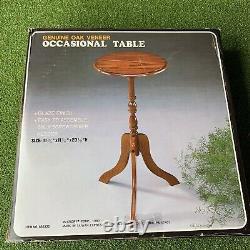 Vintage Round Pedestal Tea Occasional Side Table Plant Stand 1987 Oak Deadstock