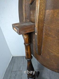 Vintage Rustic English Queen Anne Chippendale Round Tilt Top Wood Pedestal Table