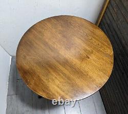 Vintage Rustic English Queen Anne Chippendale Round Tilt Top Wood Pedestal Table