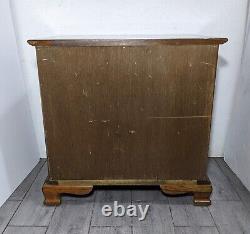 Vintage Stickley Chippendale Style Cherry 2-Door 1-Drawer Nightstand End Table