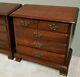 (2) Thomasville Chippendale Massif De Cerisier 4 Tiroirs Nightstands Coffres Tables Basses