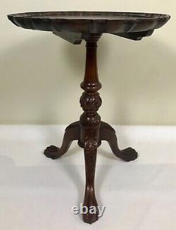 Antique Chippendale Style Ahogany Pie Crust Ball & Claw Foot Table