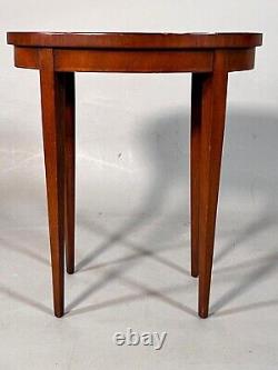 Baker Ahogany Shell Inlaid Kettles Stand Occasional Table Williamsburg Style