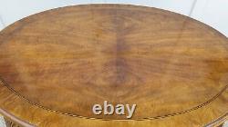 Baker Co. Chippendale Style Walnut Ball & Claw 42 X 30 Oval Top Table Basse