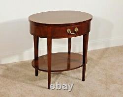 Baker Furniture Company Chippendale Oval Acajou Incrusté Nite Stand Table D’appoint