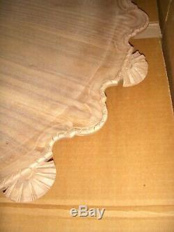 Bartley Chippendale Shell Pie Crust Table Kit Noyer 32 1/4