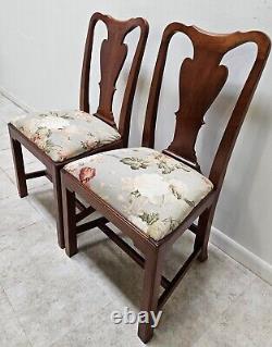 COMPAGNIE DE TABLE PAIR WRIGHT Chaises latérales de salle à manger Chippendale en cerisier massif B