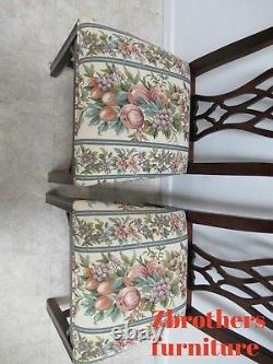 Chaises latérales de salle à manger en acajou sculpté Chippendale personnalisées