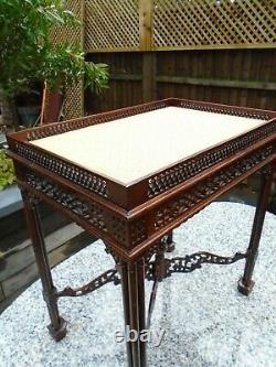 Chine Style Chippendale Table Ornée Grande Table D'affichage