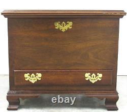Chippendale Style Ahogany Lift Top Sugar Chest Lift Chairside Chair Chair Chair