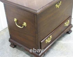 Chippendale Style Ahogany Lift Top Sugar Chest Lift Chairside Chair Chair Chair