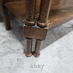 Collection Ambassade de Brandt - Table de chevet / table d'appoint en faux bambou noyer de style Régence