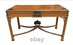 Console Chinoise Chippendale par Baker Furniture