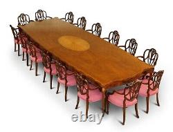 Énorme Sheraton Revival Mahogany & Walnut Dining Table & 16 Fauteuils Hepplewhite