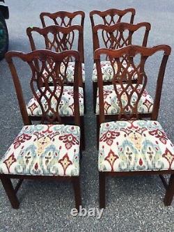 Ensemble de 6 chaises de salle à manger Chippendale en acajou juste rembourrées