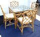 Ensemble Vintage De 4 Chaises En Bambou Chippendale Chinois Et Table Carrée En Bambou Italien