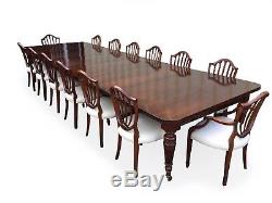Incroyable 14.9ft Antique Grand Victorian Table À Manger En Noyer. 1831-1901
