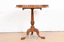 John Widdicomb Anglais Chippendale Sculpté Acajou Pedestal Table De Thé