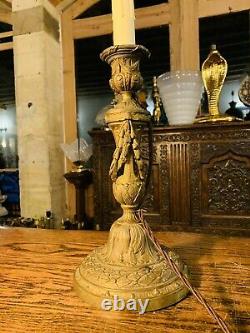 Lampe De Table En Bronze Doré Louis XVI Style, Circa 1850 Rococo