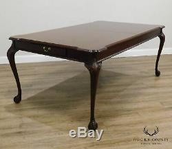 Lexington Style Chippendale Mahogany Ball & Claw Table À Manger