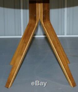 MID Century Modern Bent Plywood Table À Manger Et Quatre Chaises Avec Des Bases Chrome