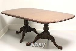 Maitland Smith Ahogany Banded Gadroon Edge Double Pedestal Table À Manger