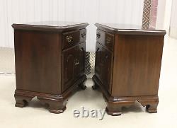 Paire Ethan Allen Georgian Court Vintage Cerise Tables De Nuit Cabinets #11-5216