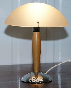 Rafraîchissez MID Siècle De Style Moderne Lampe De Table Avec Abat-jour Opalescent Chrome & Wood