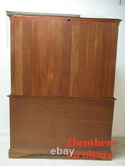 Stickley Meubles Cherry Chippendale Chine Cabinet Hutch Hunt Board