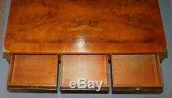 Superbe Burr Yew Harrods Kennedy Campagne Militaire Table Basse 6 Tiroirs Total