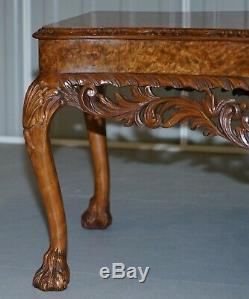 Superbe Vintage Ronce De Noyer Table Basse Avec Richement Cadre Sculpté Pieds Lion