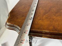 Table D'extrémité Latérale En Bois Rectangle De Style Chippendale En Laiton Vintage