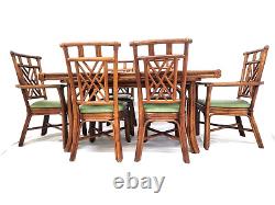 Table à manger en rotin vintage avec 6 chaises, style Chippendale chinois, décor chinois avec plateau en verre.