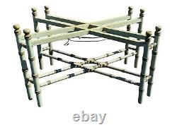 Table basse de style Chippendale en faux bambou de style chinois du milieu du XXe siècle