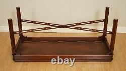 Table basse en acajou massif de style Chippendale vintage, début du XXe siècle