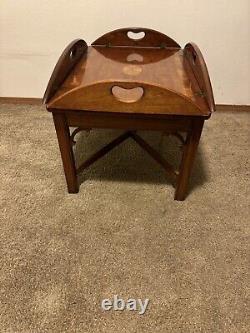 Table basse vintage Hekman avec plateau de majordome en acajou et marqueterie en roue à aubes