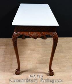 Table console Chippendale en acajou avec pieds en griffe de balle