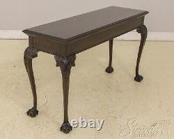 Table console en acajou Chippendale Ball & Claw STICKLEY L57551EC