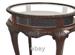 Table d'appoint occasionnelle avec dessus de vitrine finement sculpté en style Chippendale antique