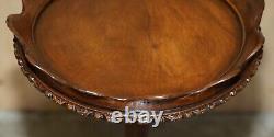 Table d'appoint tripode avec bordure de style antique Thomas Chippendale en forme de crête de tarte